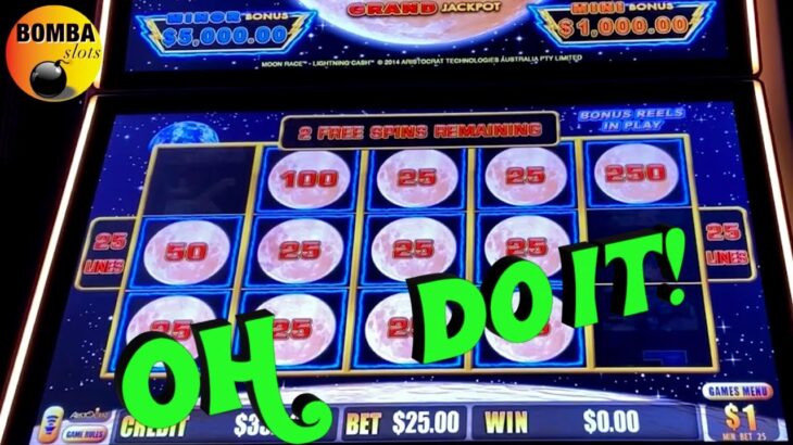 Up to $50 a SPIN!? MOONWALKING AIN’T CHEAP! 🌝🌙🌚 #casino #slotmachine
