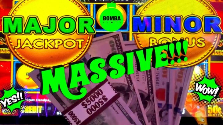 YOU HAVE TO SEE IT! TO BELIEVE IT!!! 🤑 #LasVegas #Casino #SlotMachine