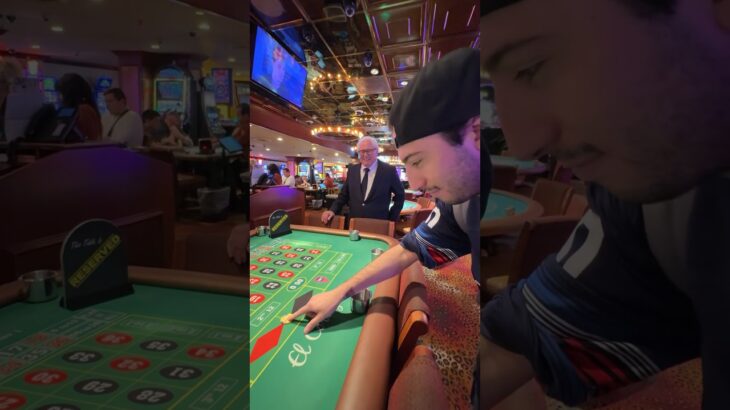 CASINO OWNER WATCHES ME BET $1000 ON ROULETTE! 😅👀 #lasvegas #casino #gambling