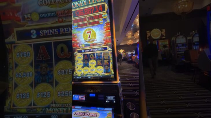 RANDOM HAYWIRE LANDS MASSIVE JACKPOT #gambling #casino #slots