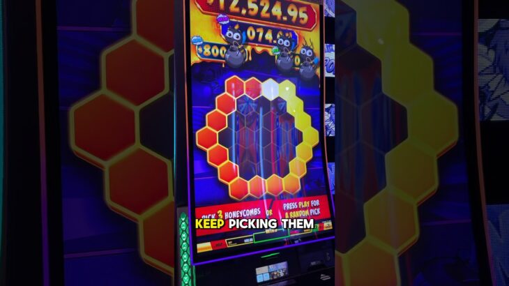 CAPTION THIS NON GAMBLER MOMENT #casino #vegas #slot