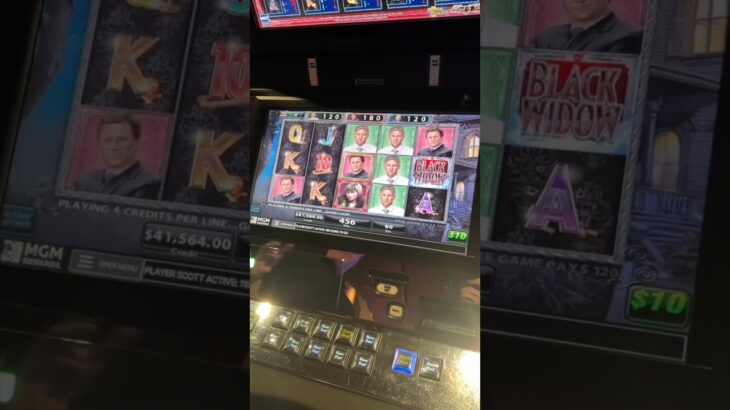 HITTING A MASSIVE BONUS WITH @VegasMatt #slots #casino #jackpot #vegas