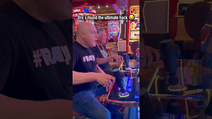 BRO’S FOUND THE ULTIMATE HACK! #slots #casino #gambling