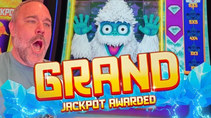 We Won a GRAND JACKPOT The ENTIRE Casino Heard Us SCREAM!!