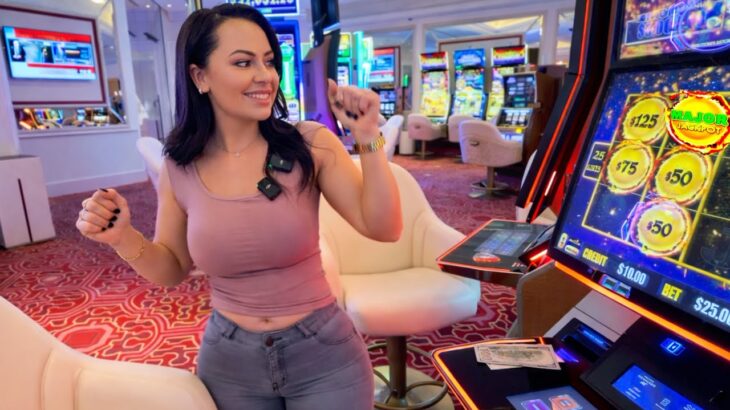 THOUSANDS $$ Made with THIS Slot STRATEGY!! 😳🔥 Casino Tips and Tricks!